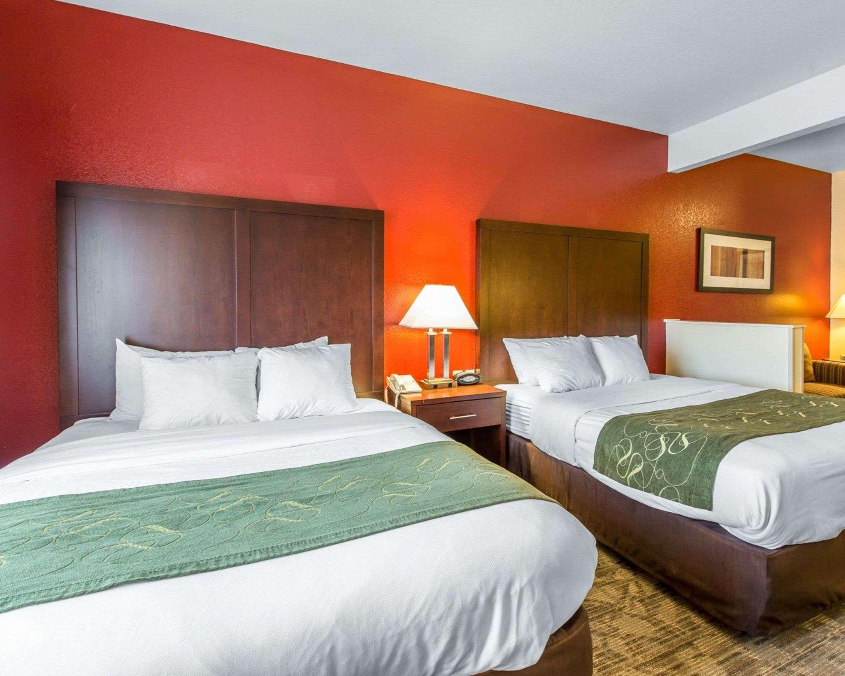 คอมฟอร์ต สวีท ปาล์ม เดสเสิร์ต ไอ - 10 Hotel อเมริกา ภายนอก รูปภาพ