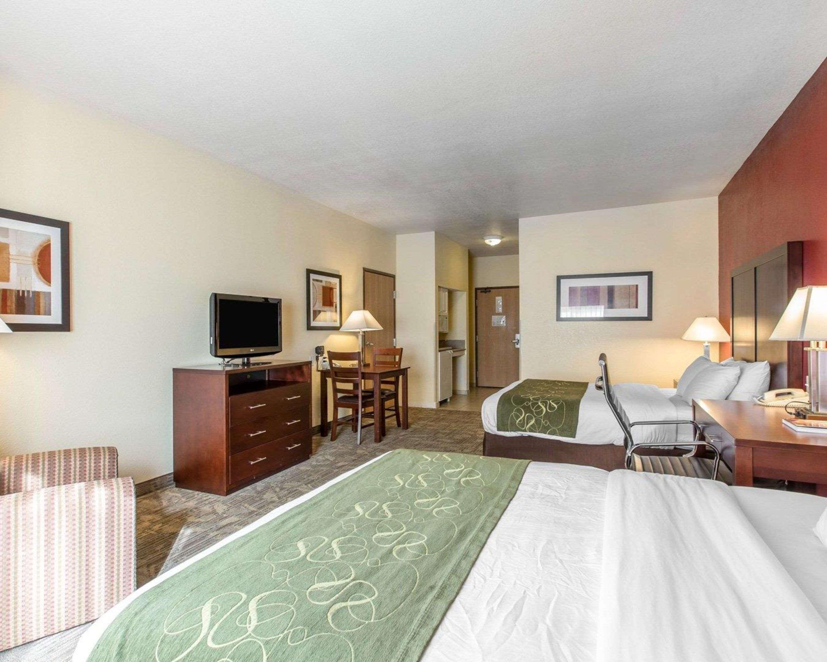 คอมฟอร์ต สวีท ปาล์ม เดสเสิร์ต ไอ - 10 Hotel อเมริกา ภายนอก รูปภาพ