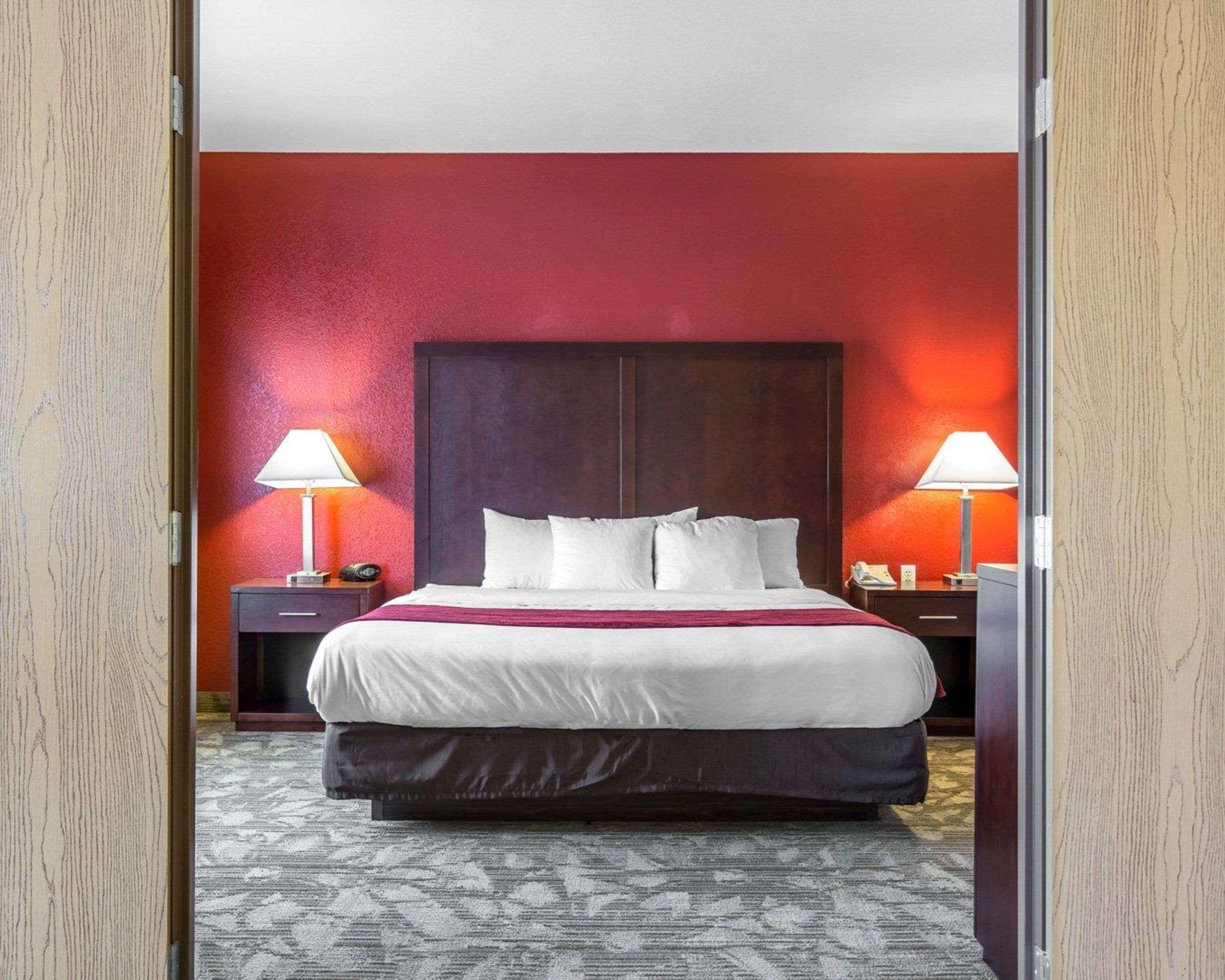 คอมฟอร์ต สวีท ปาล์ม เดสเสิร์ต ไอ - 10 Hotel อเมริกา ภายนอก รูปภาพ