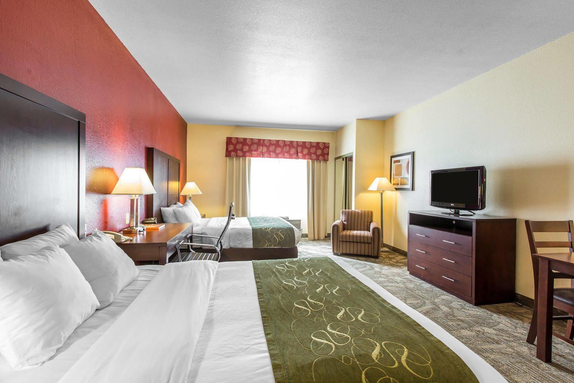คอมฟอร์ต สวีท ปาล์ม เดสเสิร์ต ไอ - 10 Hotel อเมริกา ภายนอก รูปภาพ
